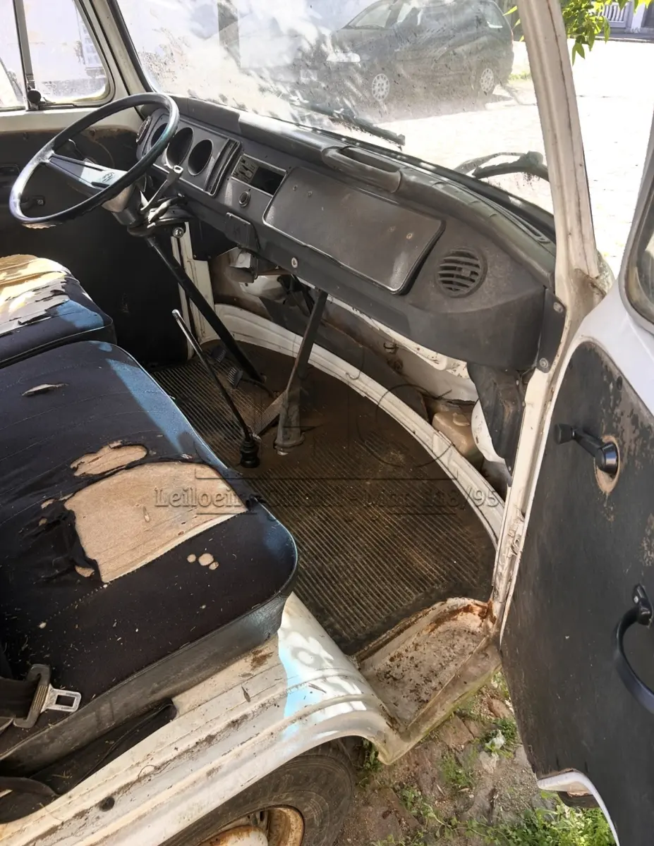 LOTE 001 - VW/KOMBI - PLACA ICD3308 - ANO/MODELO 1994/1994