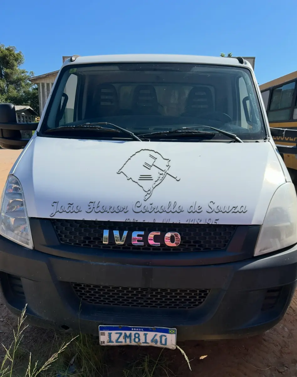 IVECO Especial Comboio 2018 Revisado com reparos necessários