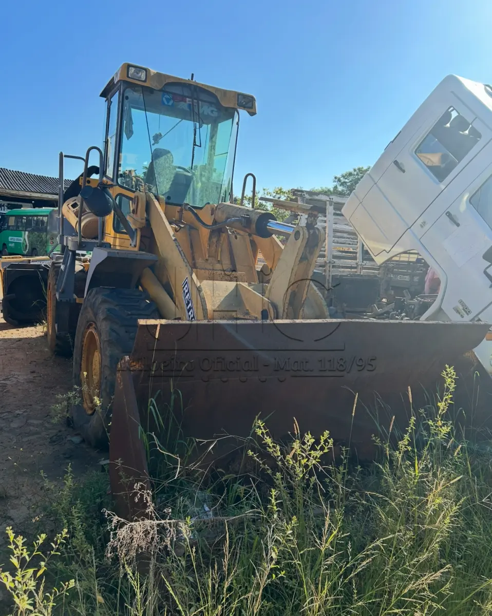 LOTE 014 - XCMG PÁ CARREGADEIRA 2010