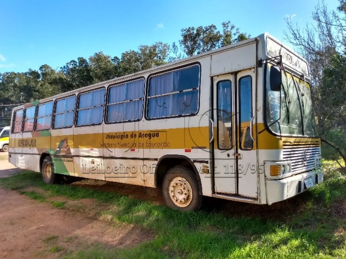 LOTE 003 - ÔNIBUS ESCOLAR M.BENZ - OF1518
