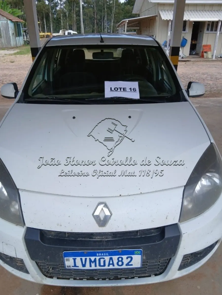 Renault Sandero 2014 Branco Revisado e com Reparos Necessários