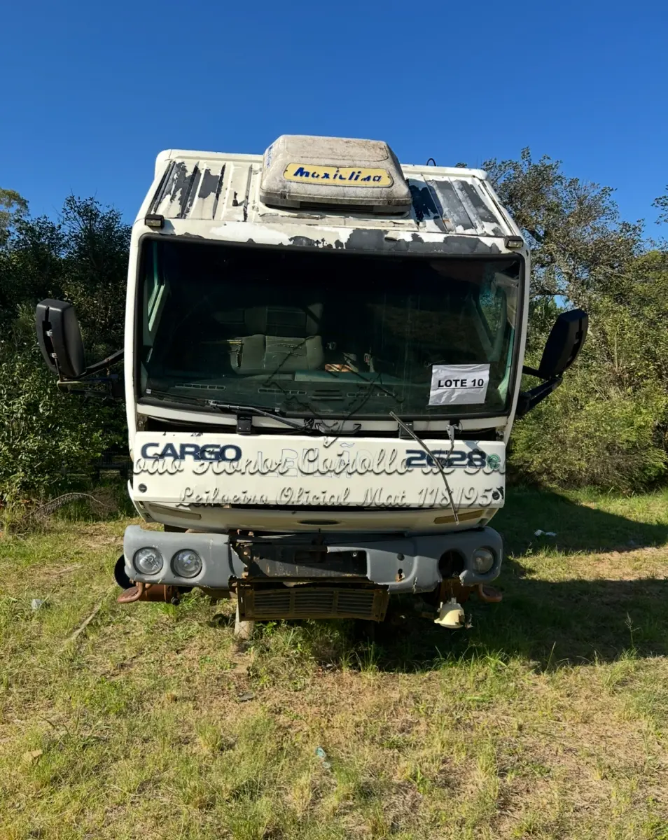 Ford Cargo 2628E 2009 Necessita Reparos