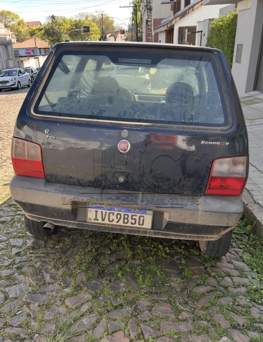 LOTE 000 - FIAT UNO MILLE ECONOMY - PLACA IVC-9B50 - 2013