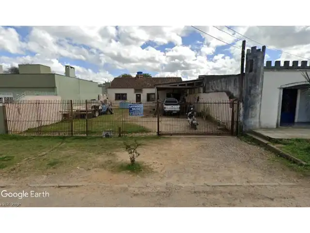 UMA CASA DE ALVENARIA NA RUA BARÃO DO ITAQUI - GETULIO VARGAS - BAGÉ/RS