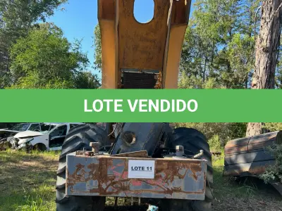 LOTE 011 - ROLO COMPACTADOR YTO 2011