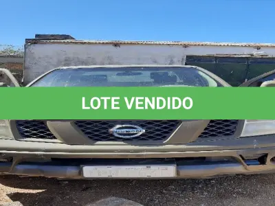LOTE 009 - NISSAN FRONTIER XE - 2009/2009