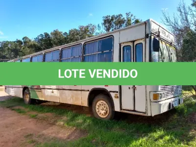 LOTE 003 - ÔNIBUS ESCOLAR M.BENZ - OF1518