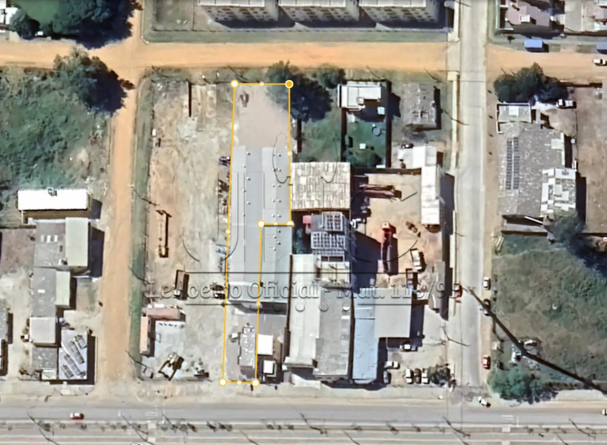 LOTE 002 - UM PRÉDIO DE ALVENARIA NA RUA ODILON ALVARES, N° 2086