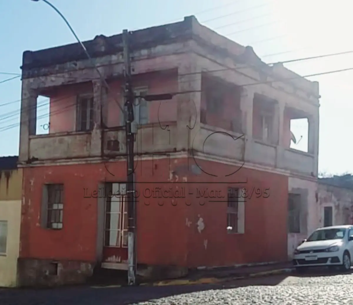 LOTE 000 - UM PRÉDIO DE ALVENARIA NA RUA CORONEL MESA, N° 416, NO CENTRO DE LAVRAS DO SUL/RS