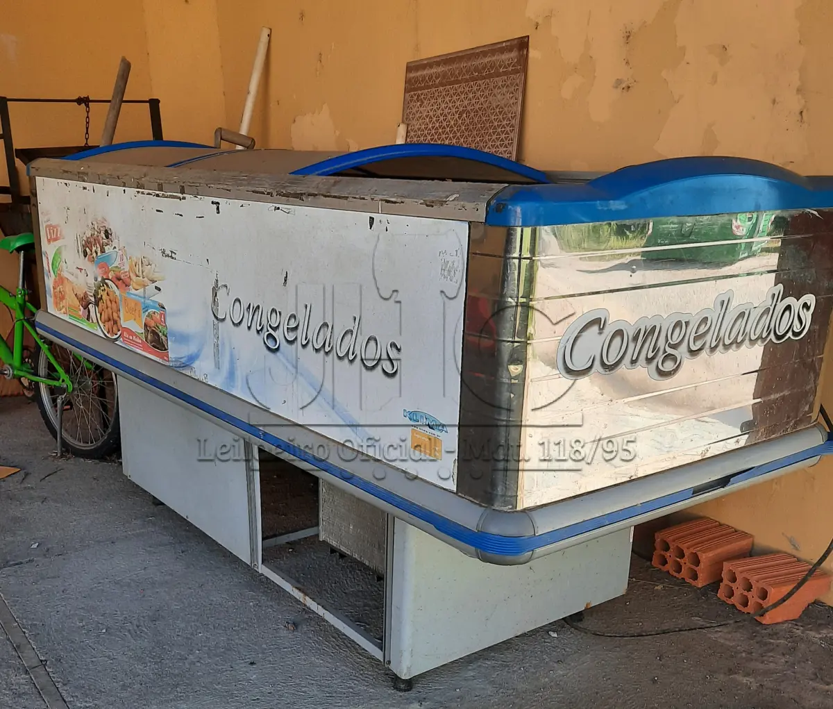 LOTE 000 - UM FREEZER ILHA PARA CONSERVAÇÃO DE CONGELADOS - MOTOR AVARIADO