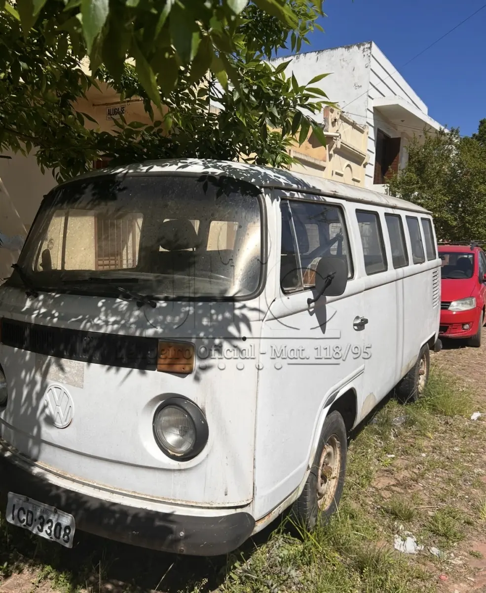 LOTE 001 - VW/KOMBI - PLACA ICD3308 - ANO/MODELO 1994/1994