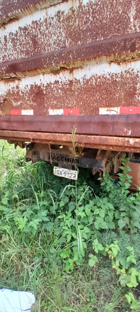 LOTE 007 - CAÇAMBA TOMBADA BRANCA