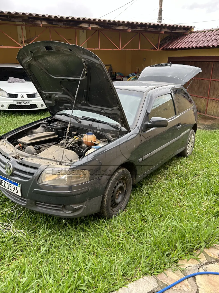 LOTE 001 - UM VEÍCULO VW/GOL 1.0, ANO/MODELO 2007/2008, PLACA MEC-1E96, COR CINZA