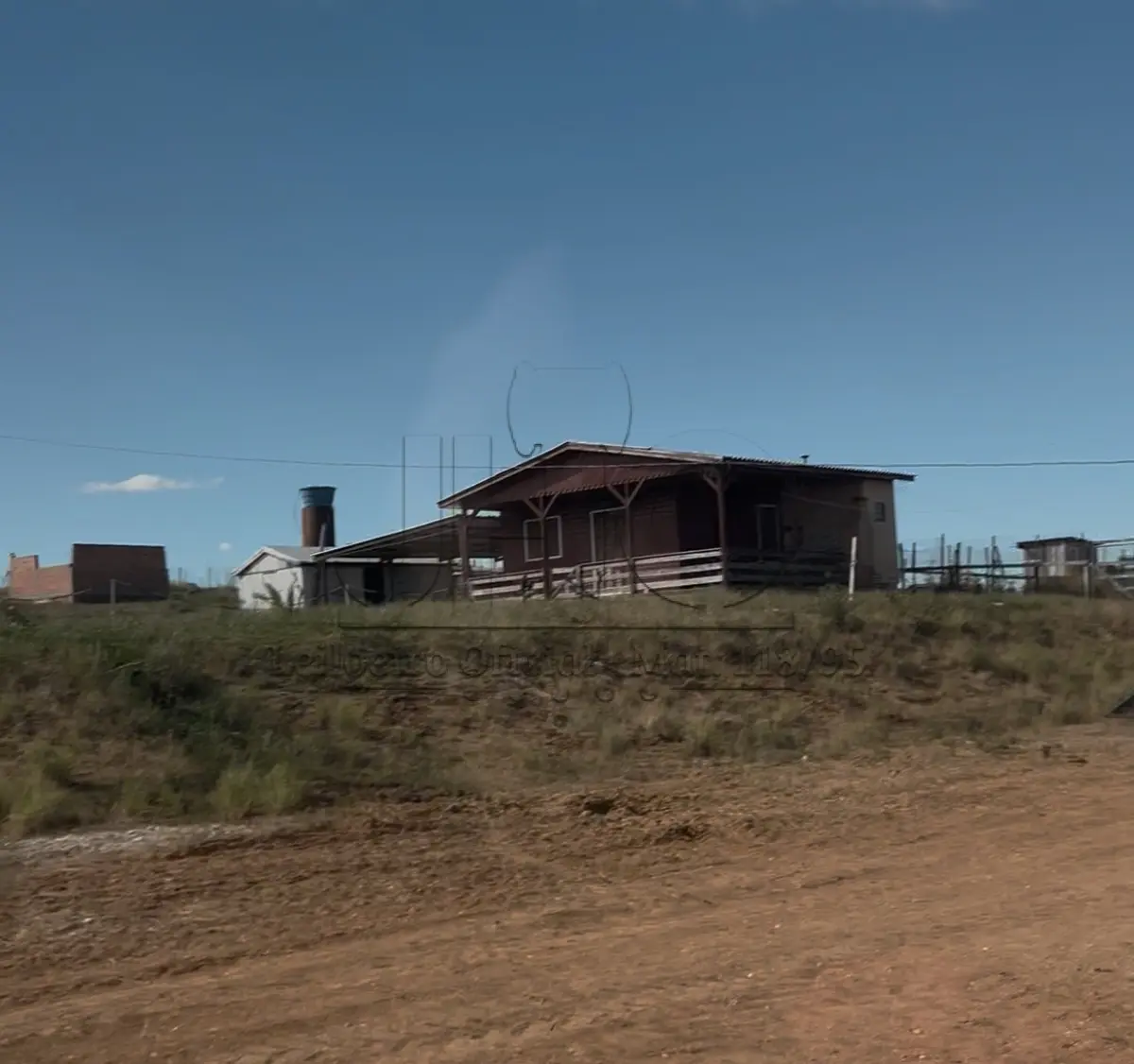 LOTE 001 - OS DIREITOS AQUISITIVOS DE UMA FRAÇÃO DE CAMPO - ÁREA DE 113,5429 HECTARES COM BENFEITORIAS - PASSO DO ALONSO - DOM PEDRITO/RS