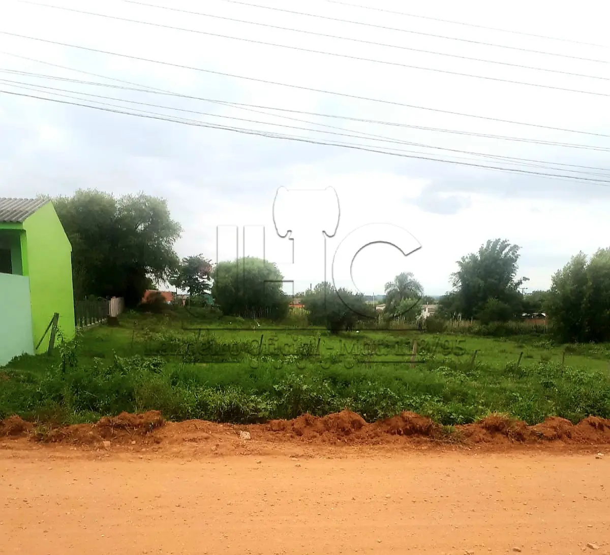 LOTE 000 - UM TERRENO NO BAIRRO IVONE