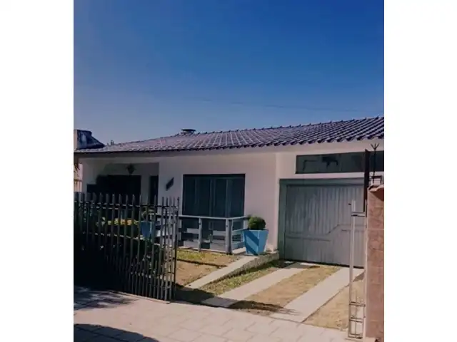 UMA CASA NA RUA JOÃO CARNEIRO N° 225-E