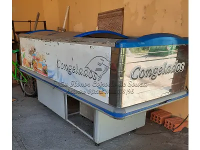 LOTE 000 - UM FREEZER ILHA PARA CONSERVAÇÃO DE CONGELADOS - MOTOR AVARIADO