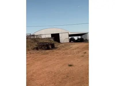 LOTE 001 - OS DIREITOS AQUISITIVOS DE UMA FRAÇÃO DE CAMPO - ÁREA DE 113,5429 HECTARES COM BENFEITORIAS - PASSO DO ALONSO - DOM PEDRITO/RS