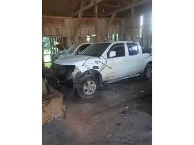 LOTE 003 - NISSAN FRONTIER XE, 2012, PLACA ITO-9807, COR BRANCA