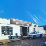 LOTE 000 - UM PRÉDIO COMERCIAL DE ALVENARIA NA RUA CORONEL PEDROSO - 28m x 29m