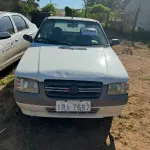 Fiat Uno 2010 Branco Motor e Suspensão para Reparos