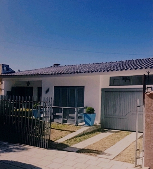 UMA CASA NA RUA JOÃO CARNEIRO N° 225-E