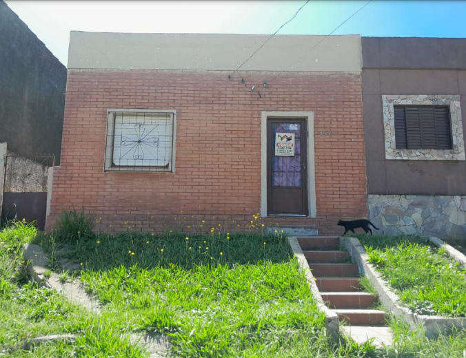 A QUOTA PARTE CORRESPONDENTE A 25% DE UMA CASA DE ALVENARIA NO BAIRRO GETÚLIO VARGAS - BAGÉ/RS