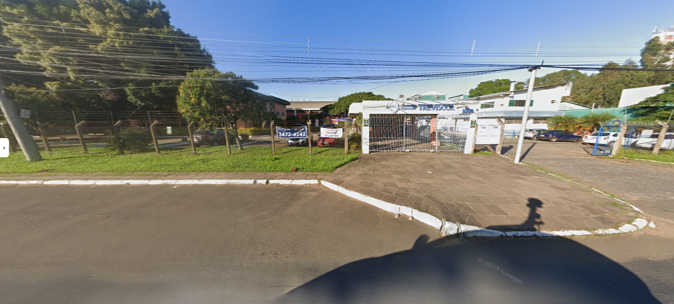 UM COMPLEXO INDUSTRIAL (PAVILHÕES E PRÉDIO COMERCIAL) EM CANOAS/RS